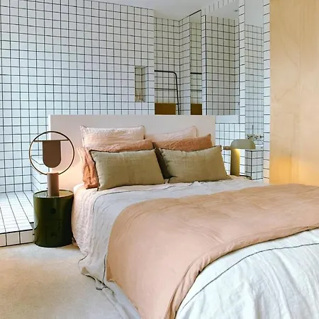 Apartment 9e - New Charming Place
